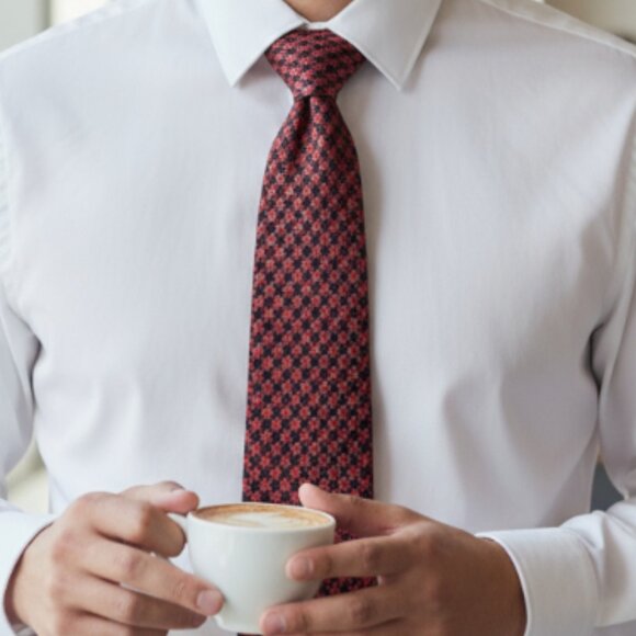 KILGOUR, FRENCH, & STANBURY Men's Neck Tie Printed Red Black England Silk - Picture 1 of 8